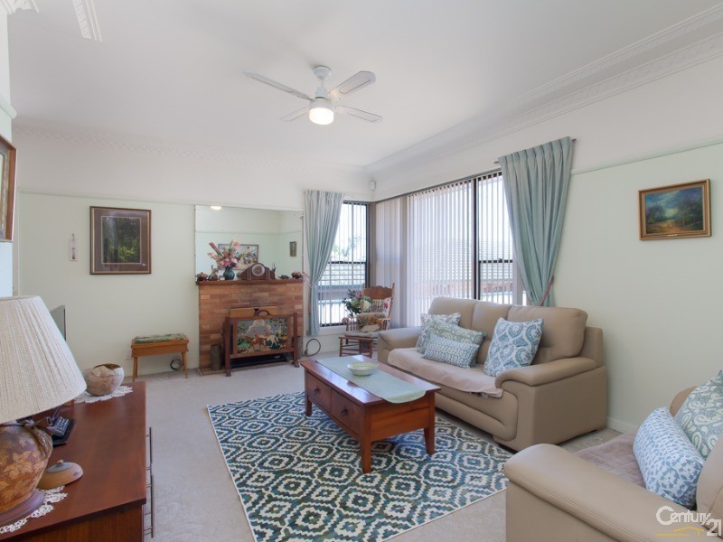 74 Dudley Road,, Charlestown NSW 2290