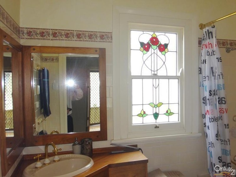 10 Mowbray Crescent, Adamstown NSW 2289