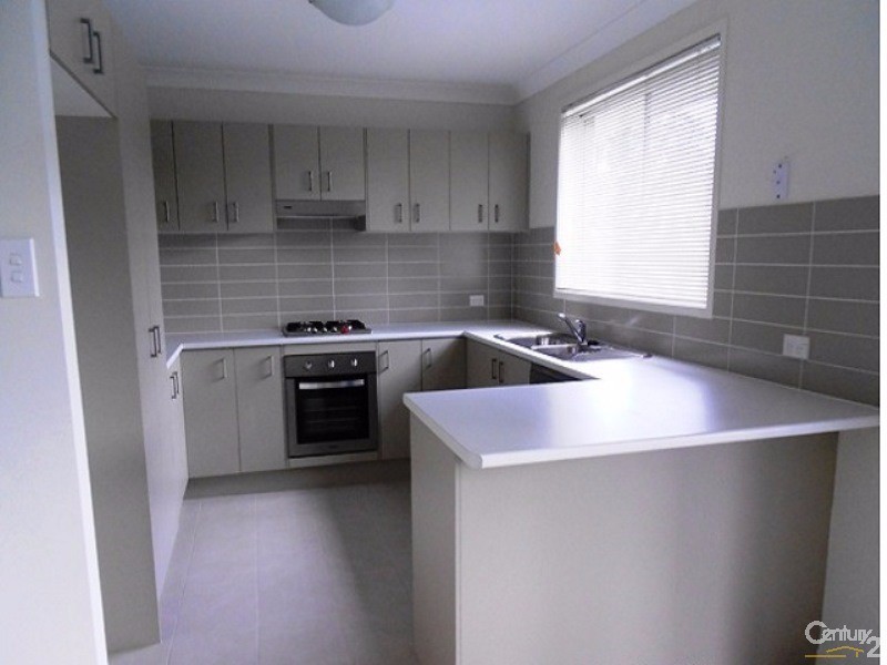 51 Cleveland Street, Cameron Park NSW 2285