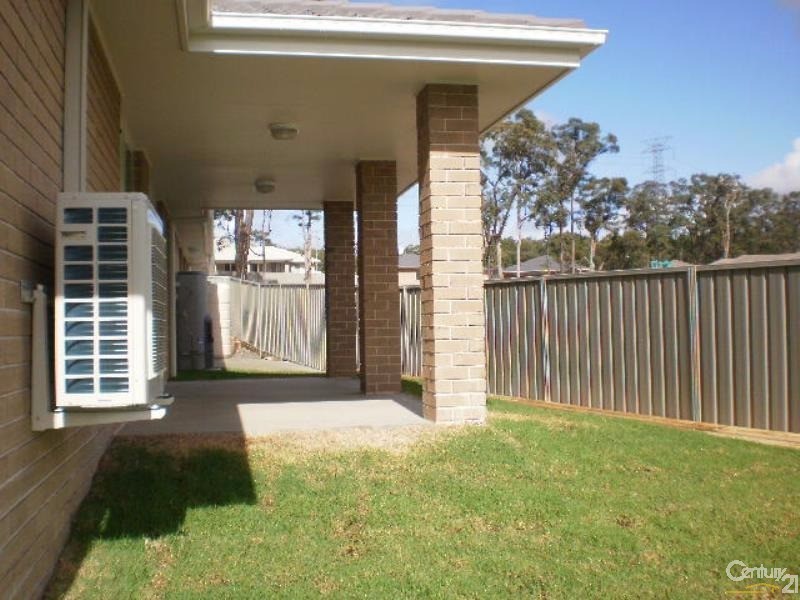 51 Cleveland Street, Cameron Park NSW 2285