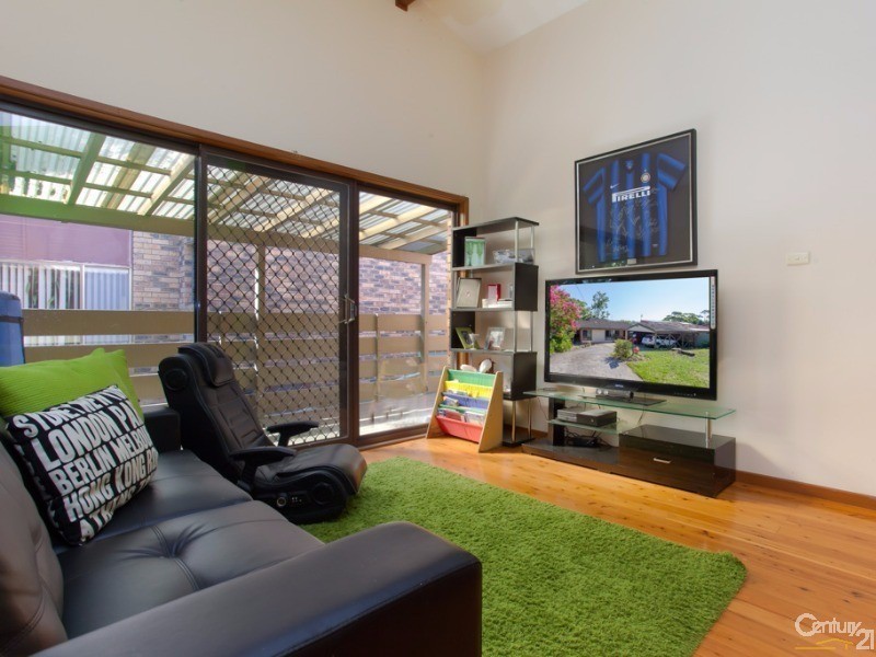 299 McCaffrey Drive, Rankin Park NSW 2287