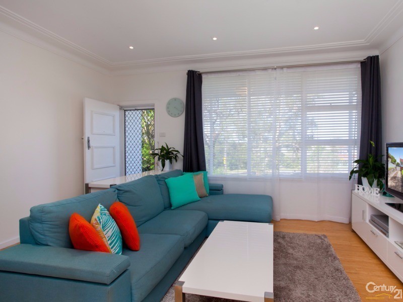 1 Dudley Road, Charlestown NSW 2290