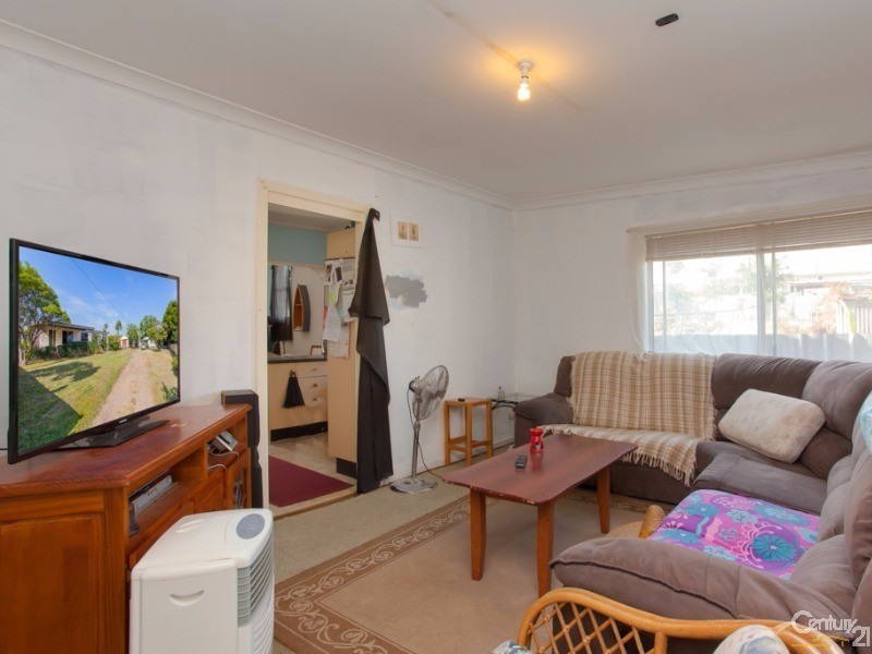 8 Bruce Street, Glendale NSW 2285