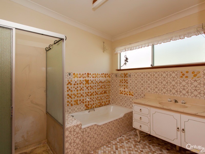 6 Bruce Street, Glendale NSW 2285