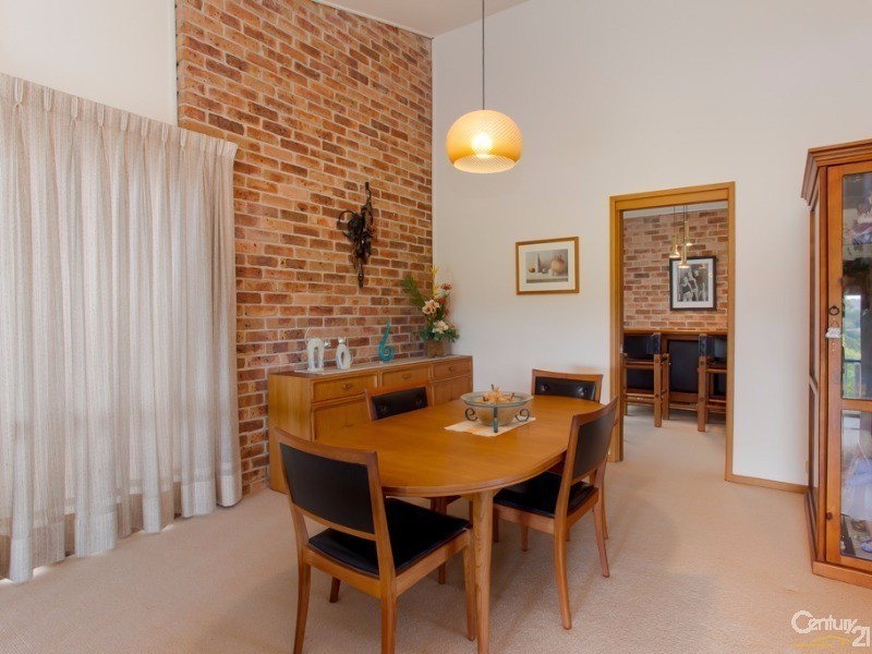 6 Dalwood Close, Eleebana NSW 2282