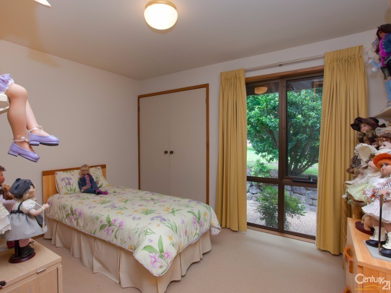 6 Dalwood Close, Eleebana NSW 2282