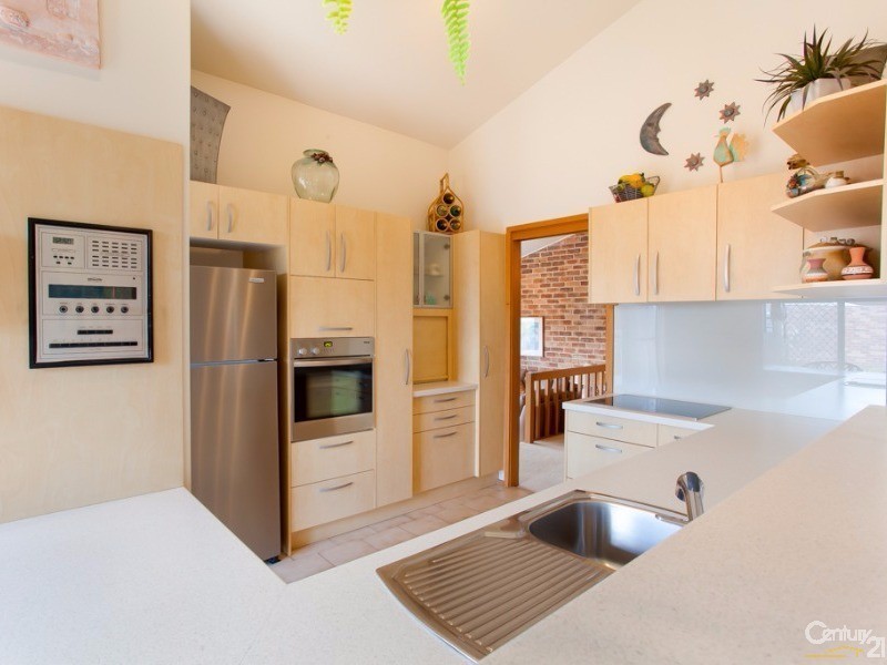 6 Dalwood Close, Eleebana NSW 2282