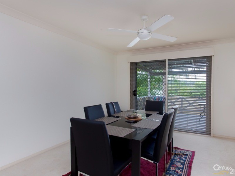 2/4 Ibis Close, Mount Hutton NSW 2290