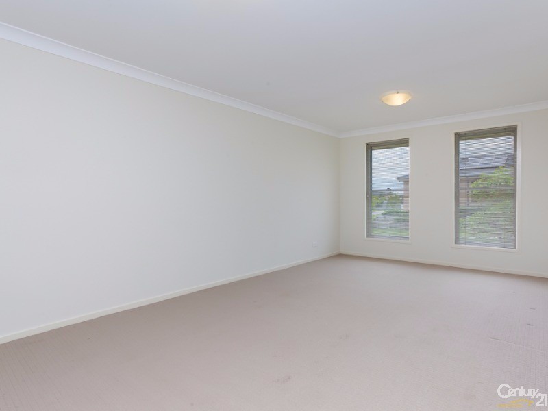 51 Cleveland Street, Cameron Park NSW 2285