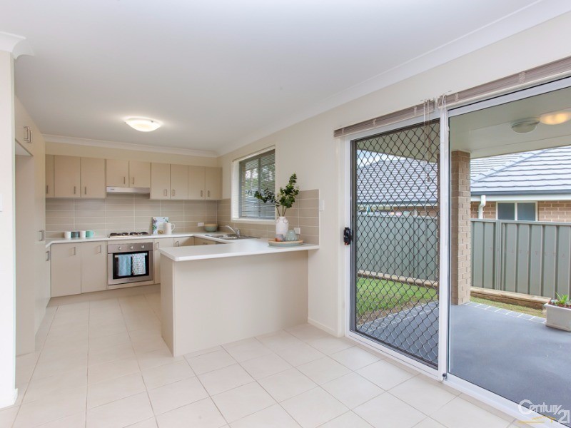 51 Cleveland Street, Cameron Park NSW 2285