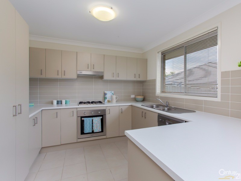 51 Cleveland Street, Cameron Park NSW 2285