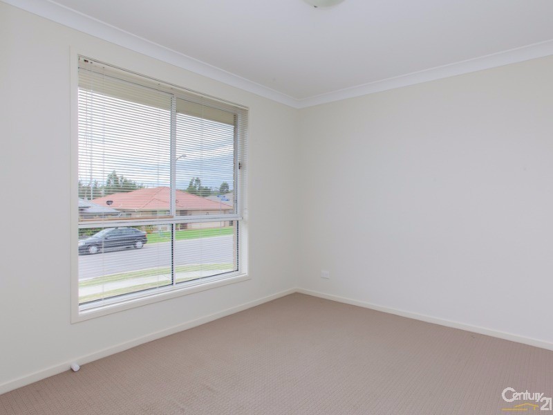 51 Cleveland Street, Cameron Park NSW 2285