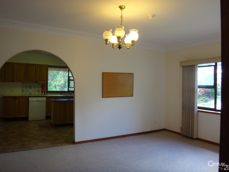 2B Conrad Avenue, Charlestown NSW 2290