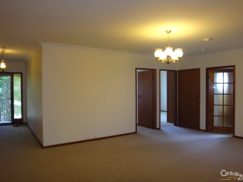 2B Conrad Avenue, Charlestown NSW 2290