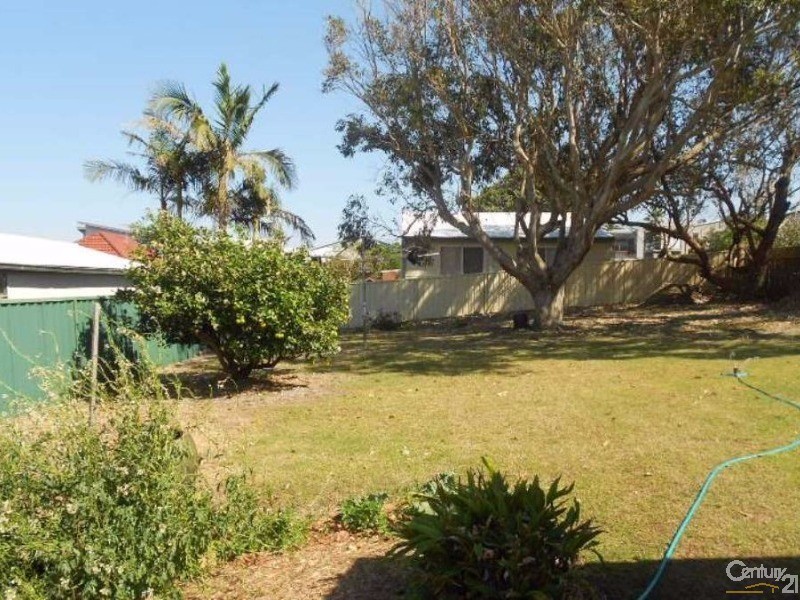 7 Allard Street, Redhead NSW 2290