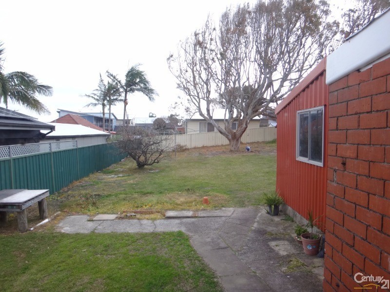 7 Allard Street, Redhead NSW 2290