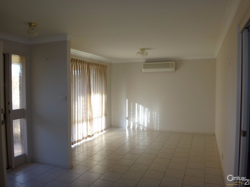 4/3 Francis Street, Cardiff South NSW 2285