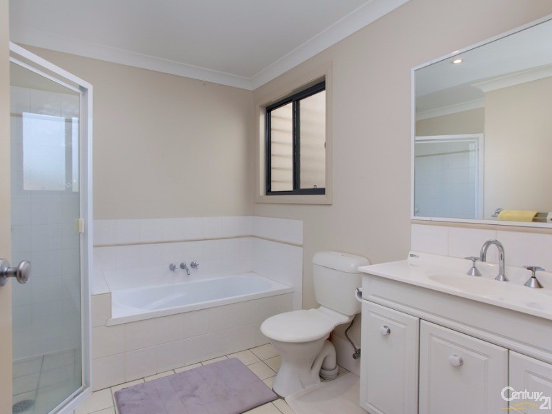 35/9 Hutton Street, Charlestown NSW 2290