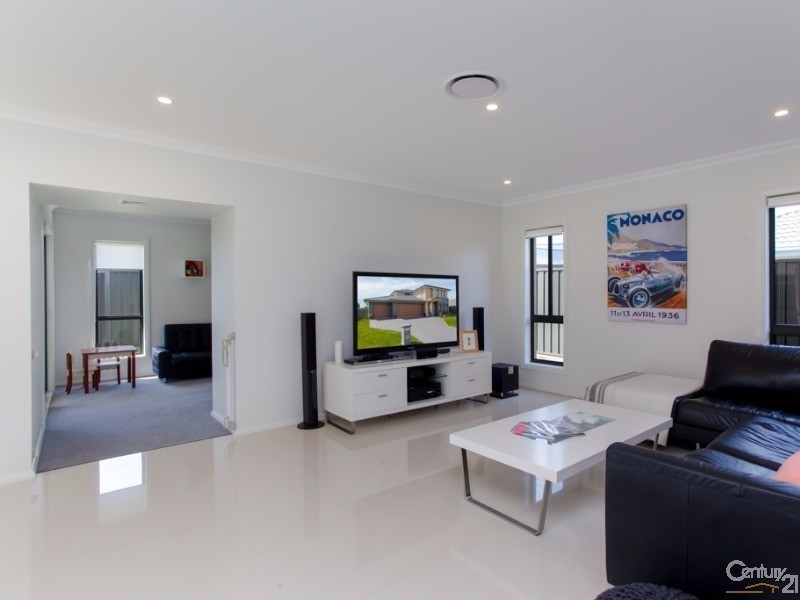 8 Providence Avenue, Fern Bay NSW 2295