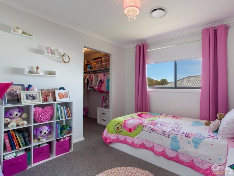 8 Providence Avenue, Fern Bay NSW 2295