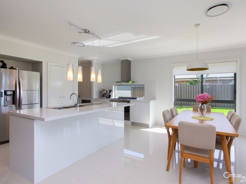 8 Providence Avenue, Fern Bay NSW 2295