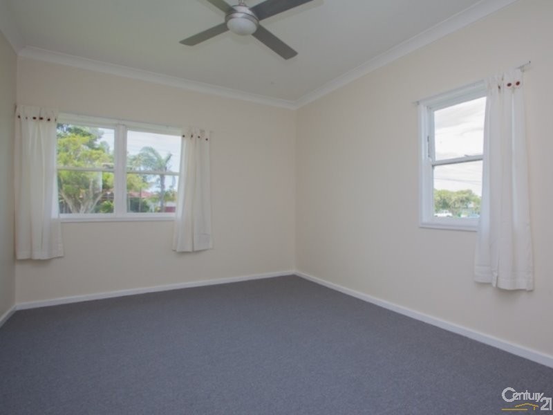 16 Swan Street, Windale NSW 2306