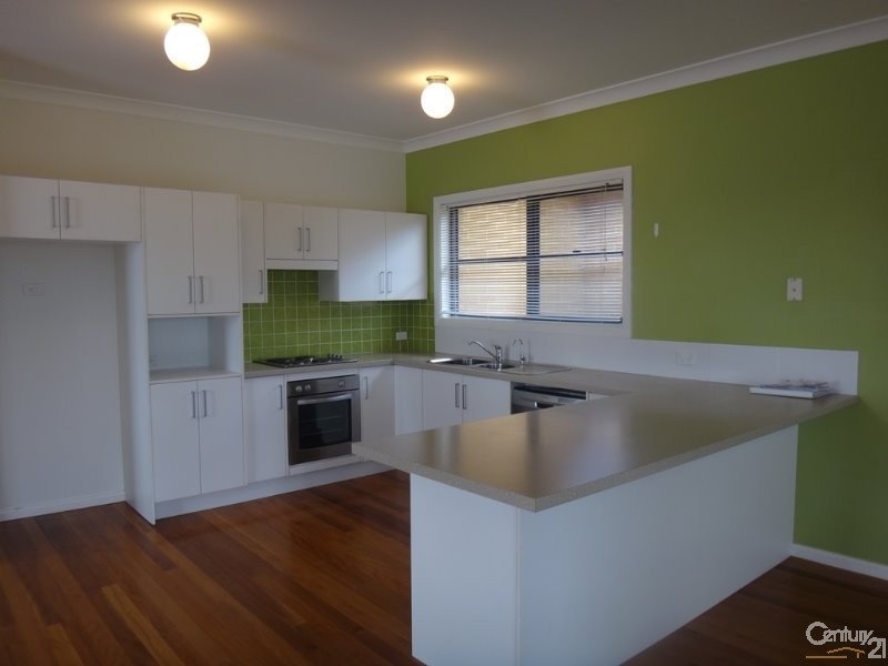 19 Bucklee Crescent, Warners Bay NSW 2282