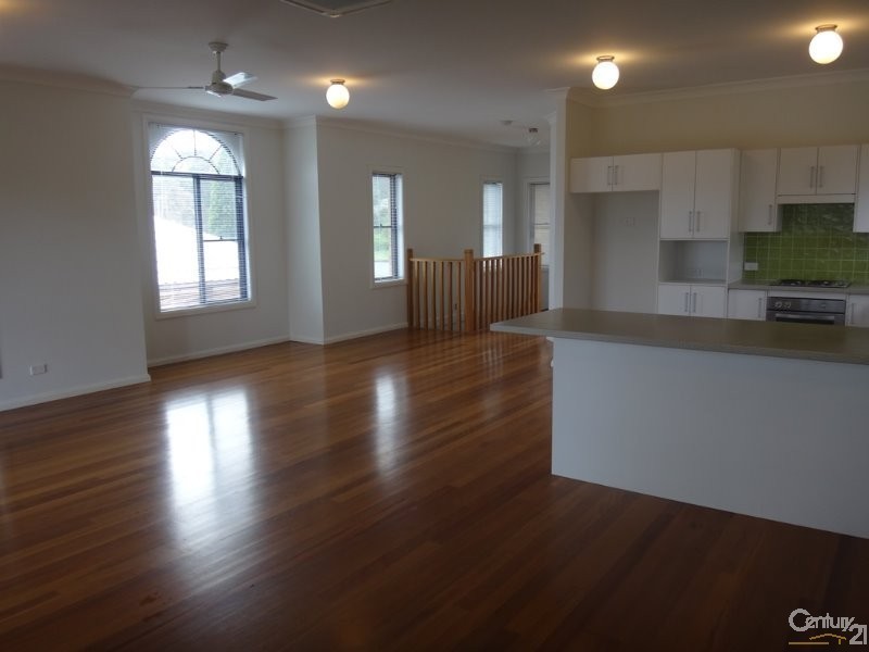 19 Bucklee Crescent, Warners Bay NSW 2282