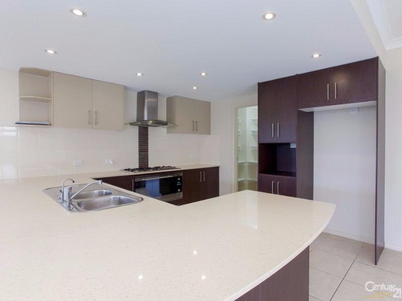 7 Stringybark Drive, Fern Bay NSW 2295