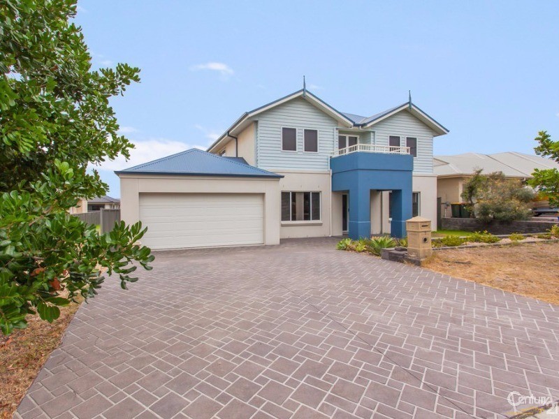 7 Stringybark Drive, Fern Bay NSW 2295