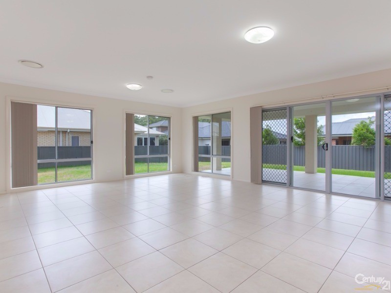 7 Stringybark Drive, Fern Bay NSW 2295