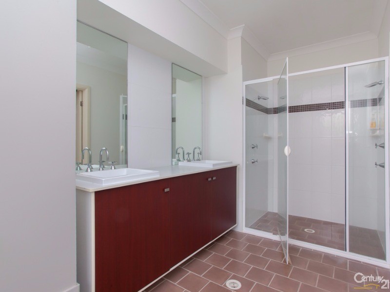 7 Stringybark Drive, Fern Bay NSW 2295