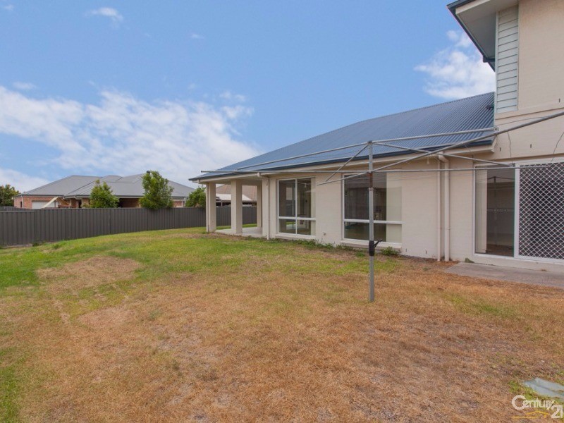 7 Stringybark Drive, Fern Bay NSW 2295