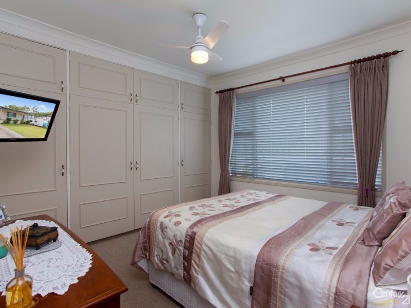 21 Delma Parade, Warners Bay NSW 2282