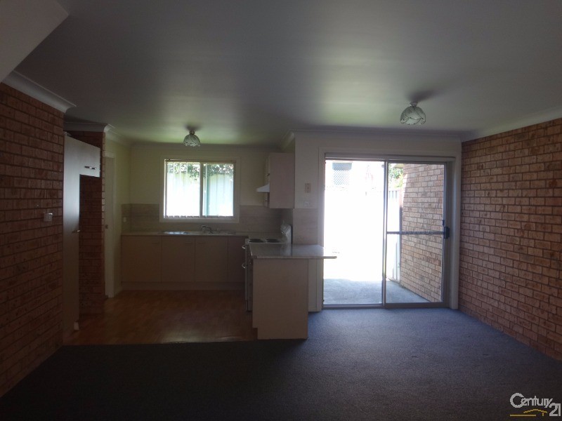 2/11 Floribunda Close, Warabrook NSW 2304