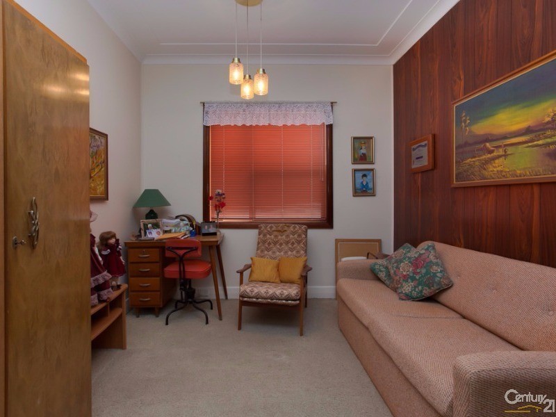 18 City Road, Adamstown Heights NSW 2289