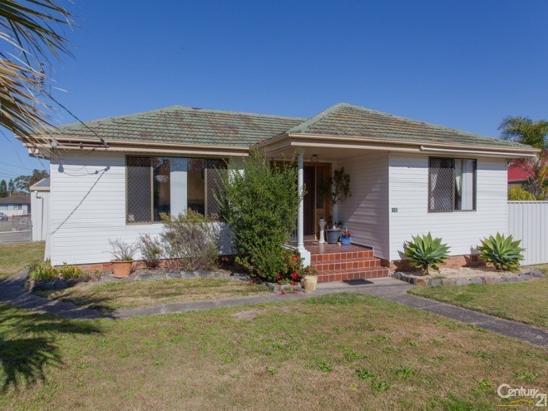 10 Flame Street, Gateshead NSW 2290