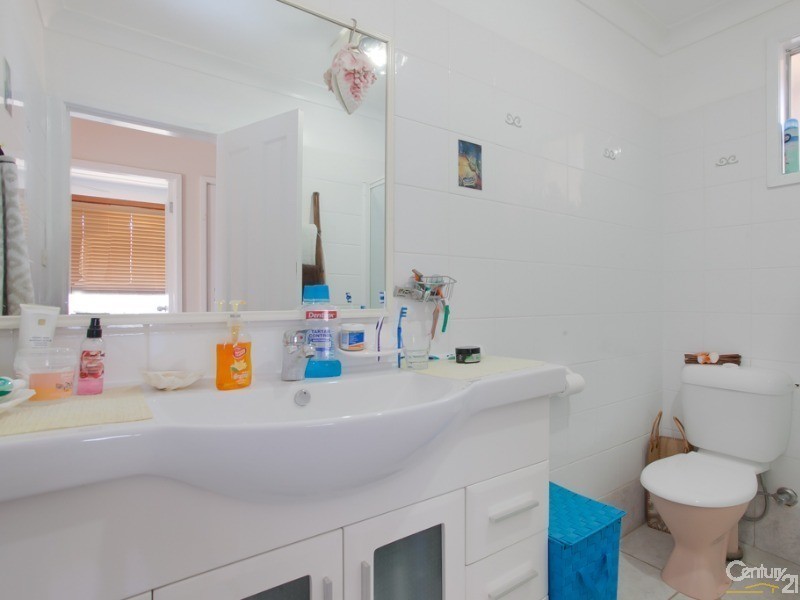 10 Flame Street, Gateshead NSW 2290