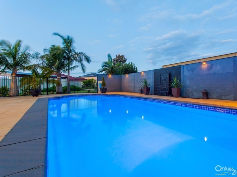 4 Peterson Parade, Thornton NSW 2322