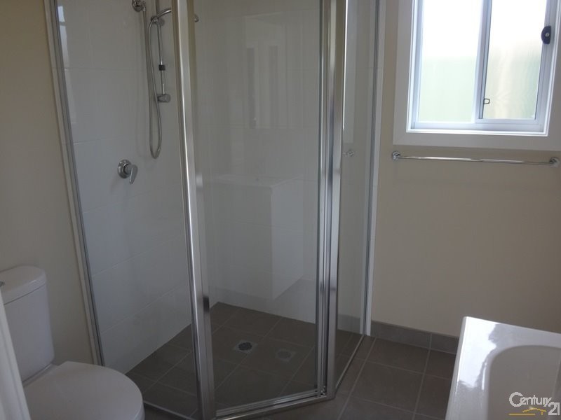 35B Tennent Road, Mount Hutton NSW 2290