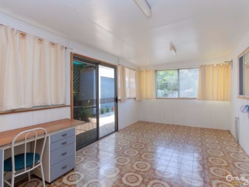 36 Joslin Street, Kotara NSW 2289