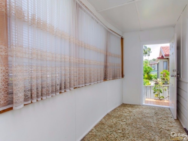 36 Joslin Street, Kotara NSW 2289