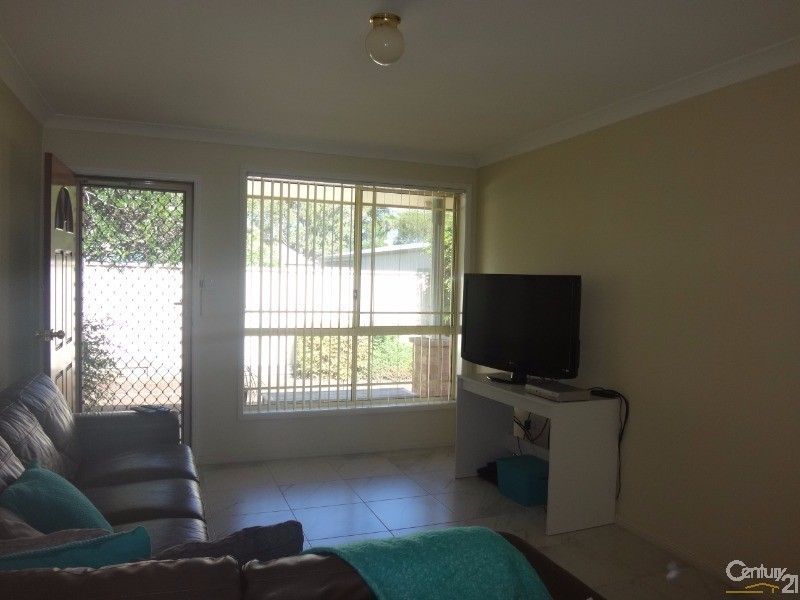 2/16 Teralba Road, Broadmeadow NSW 2292