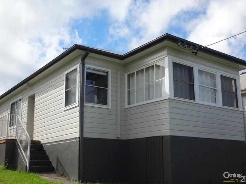 38 Beath Crescent, Kahibah NSW 2290