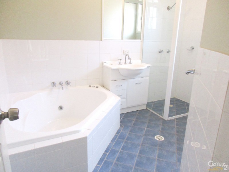 2/20 Winsor Street, Merewether NSW 2291