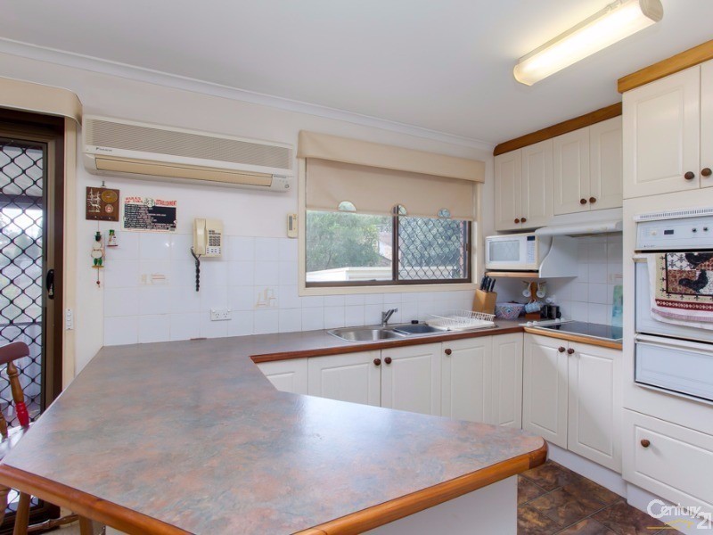 58 Glad Gunson Drive, Eleebana NSW 2282