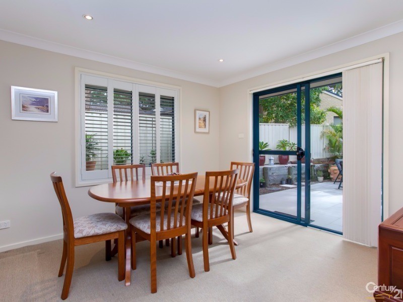 2/7 Princes Avenue, Charlestown NSW 2290