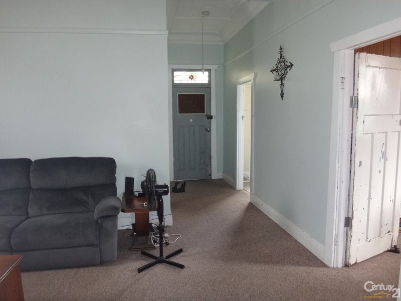 18 Southon Street, Mayfield NSW 2304