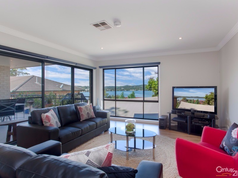 9 Moulden Street, Speers Point NSW 2284