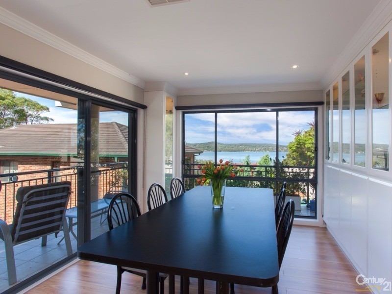 9 Moulden Street, Speers Point NSW 2284